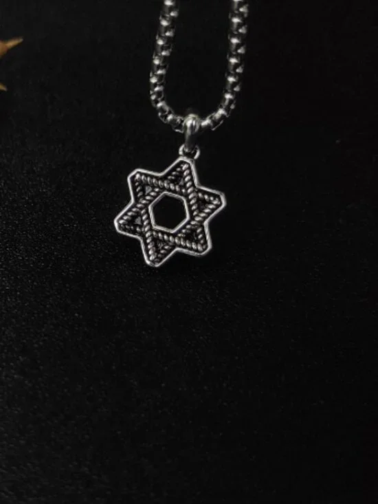 David Yurman Necklace - Picture 2 of 5